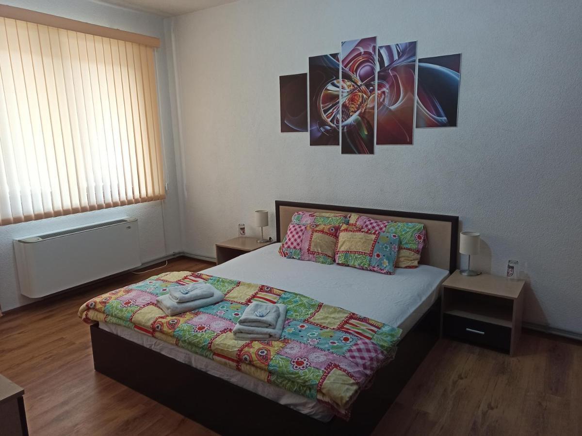 Guest House Ganovi Kalofer Pokoj fotografie